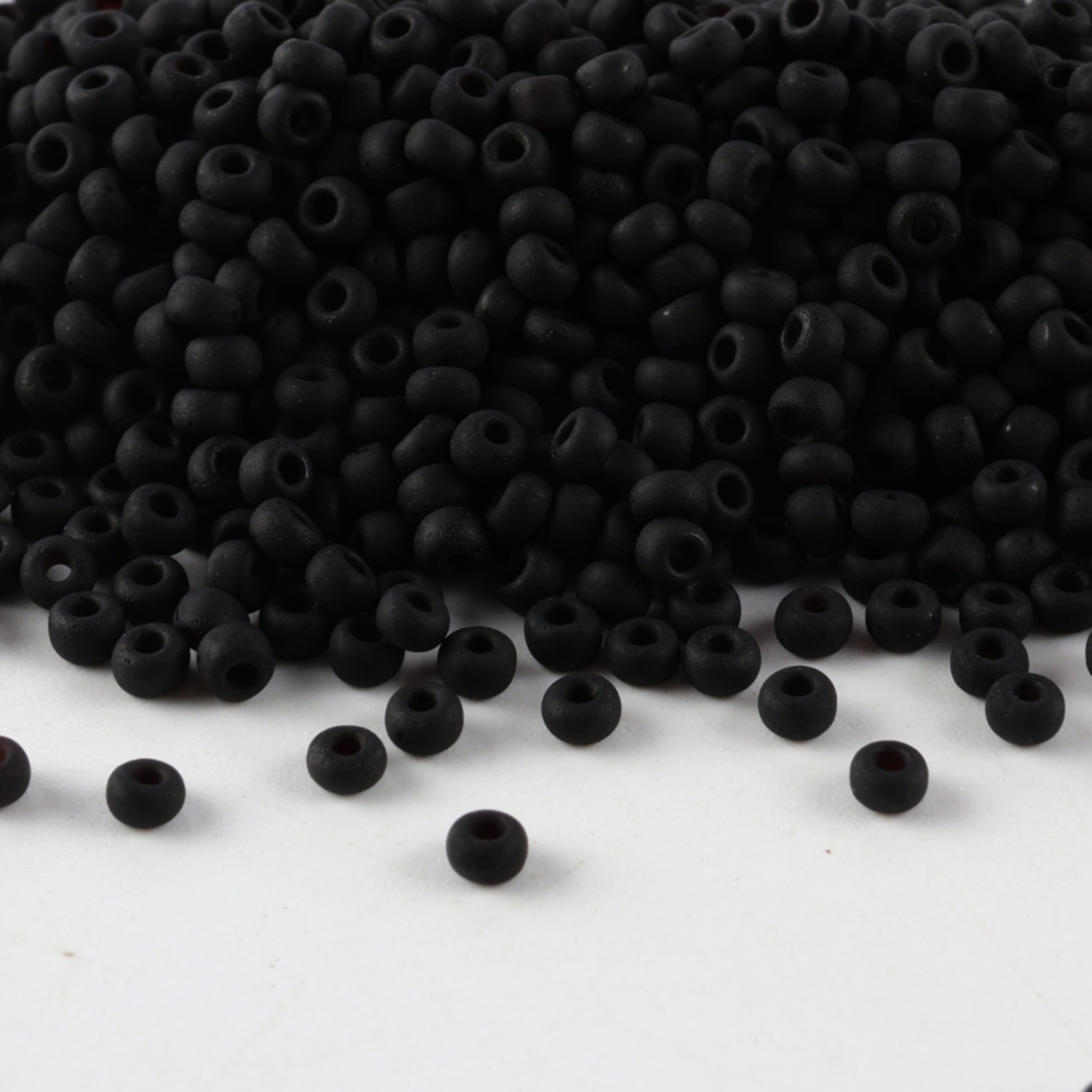Cuentas de Semilla Negras y Bl - Seed Bead Tube reseña y precio